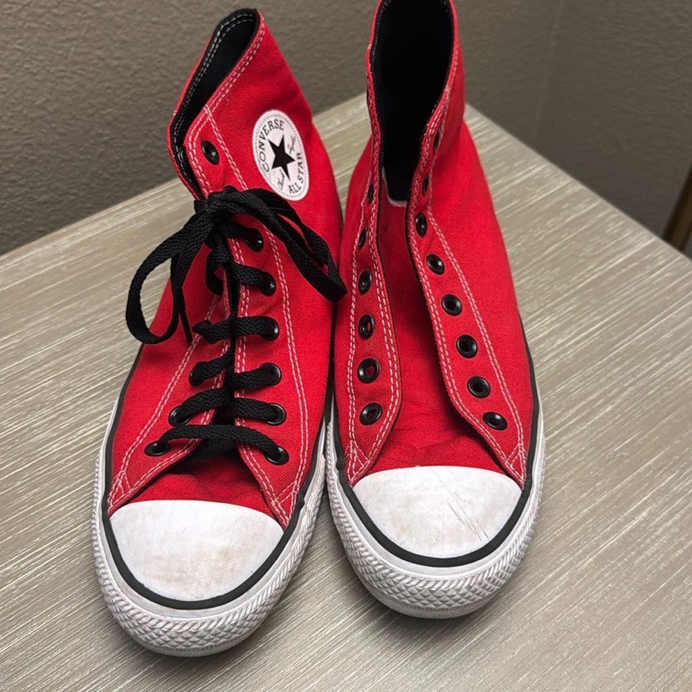 Converse - Custom Red And Black Shoe Missing 1 La… - image 1